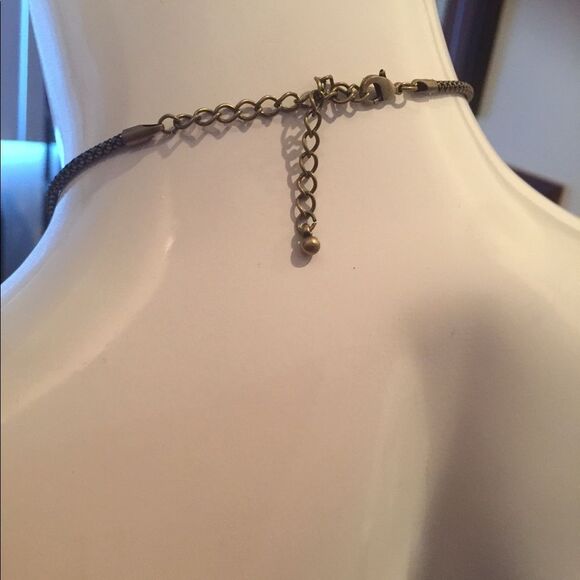 Beautiful, long necklace - Picture 4 of 6